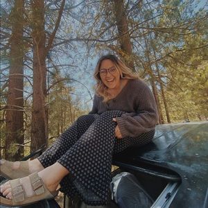 Meet your Posher, Adelee